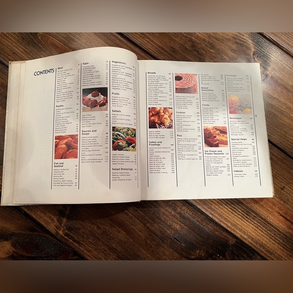 Better Homes & Gardens Complete Step by Step Cookbook, 1978, GUC, collectible - Picture 3 of 5